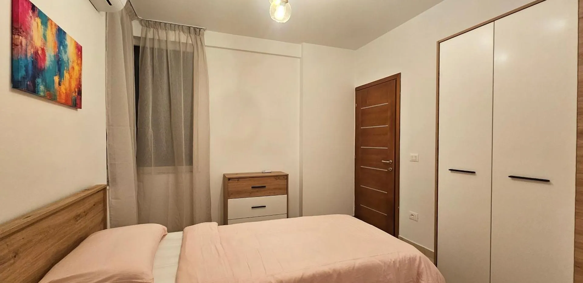 College Apartment Durrës